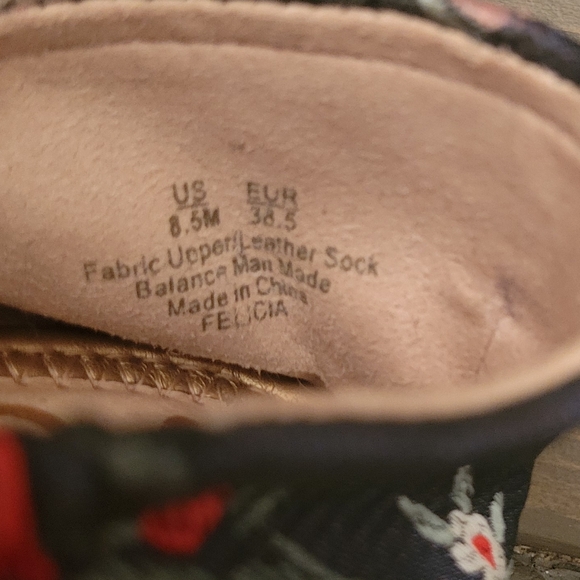 Sam Edelman Black Floral Ballet Flats - Picture 5 of 8